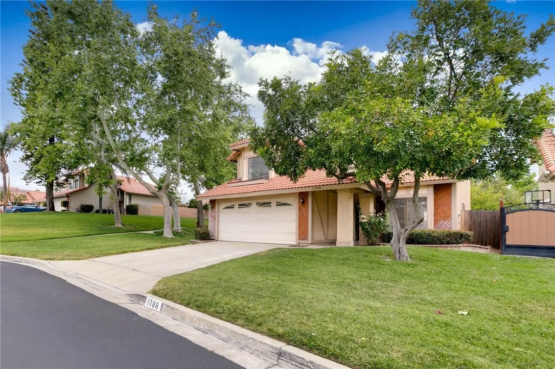 1188 W Van Koevering
