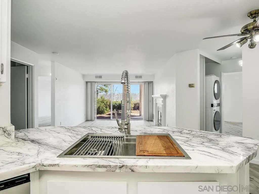 7087 Camino Degrazia 141