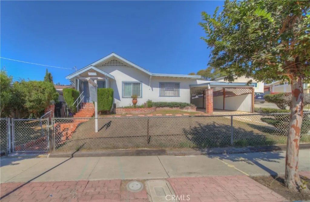 4202 Los Pinos Avenue