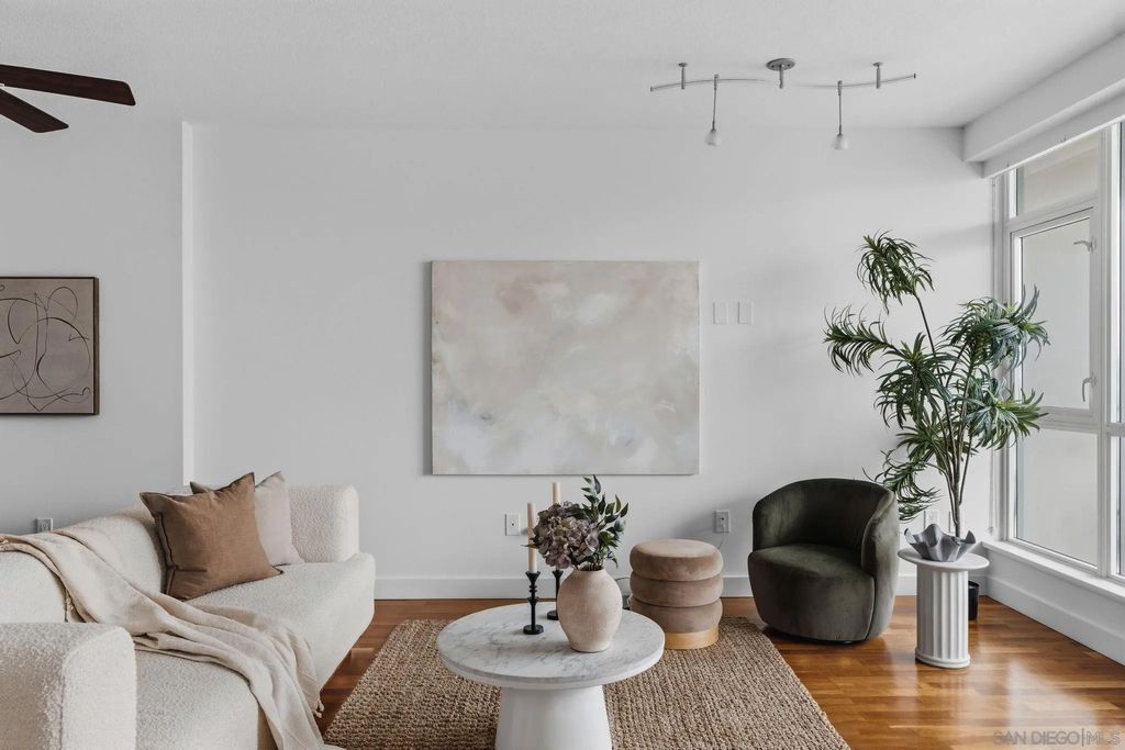 Photo of 325 7th Avenue #1801, San Diego, CA 92101 (MLS # 260007876)