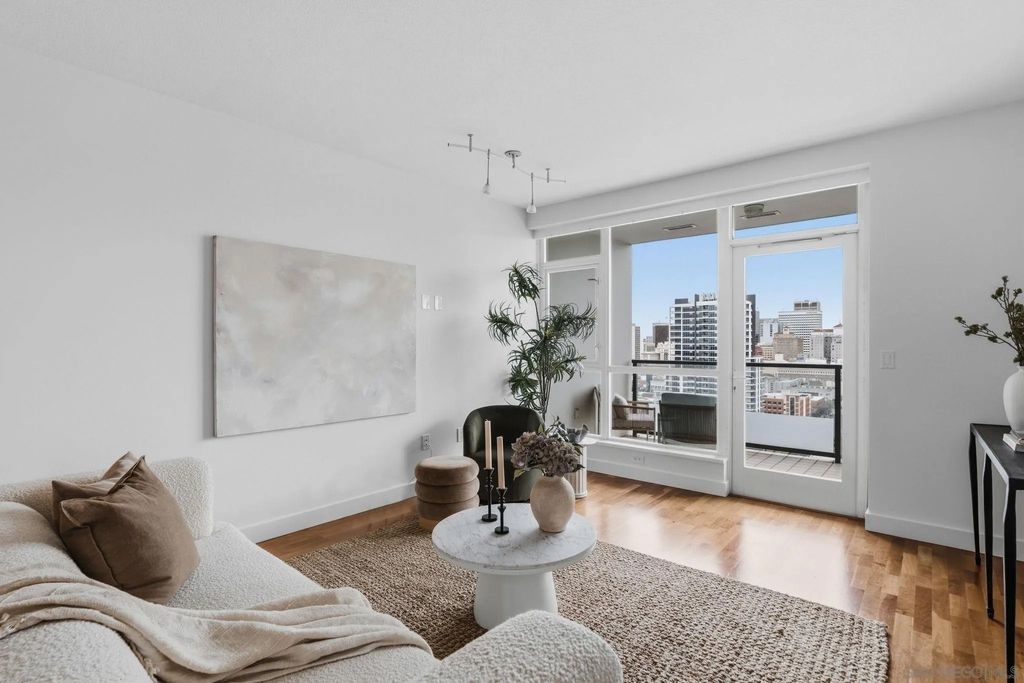 Photo of 325 7th Avenue #1801, San Diego, CA 92101 (MLS # 260007876)