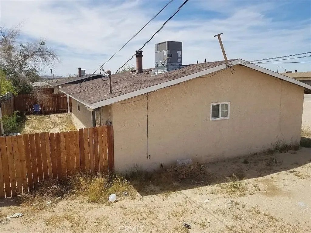 Photo of 34327 Paris ST, Barstow, CA 92311 (MLS # DW26169076)
