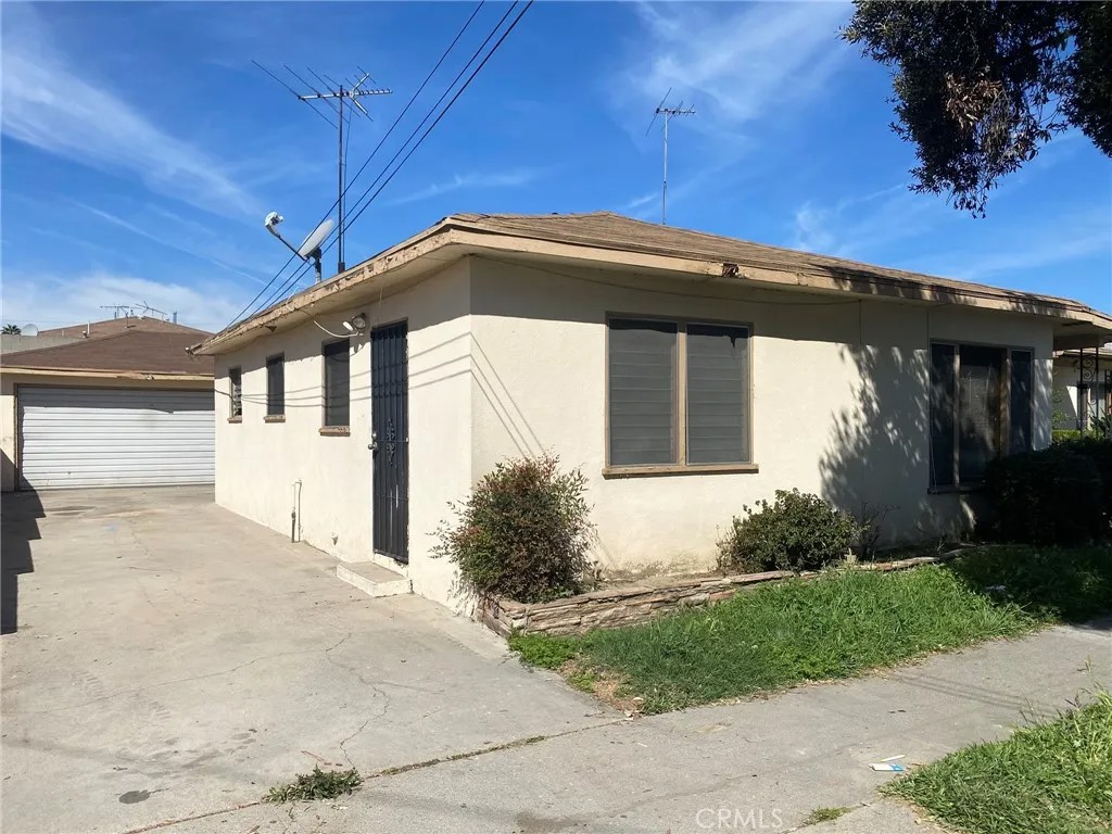 6509 Prospect
