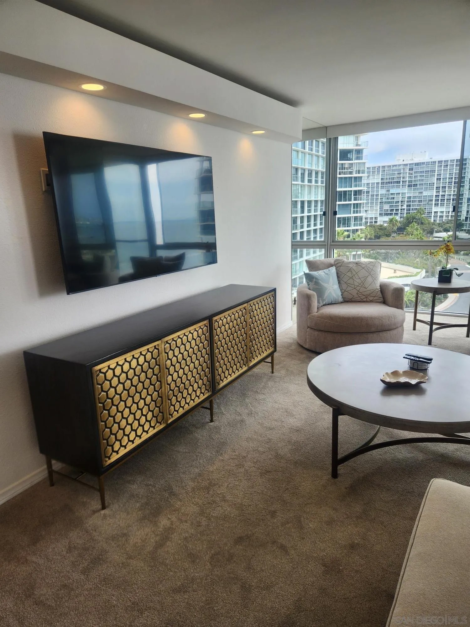 1730 Avenida Del Mundo 610