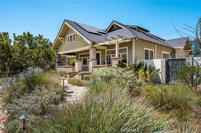 323 E Bixby