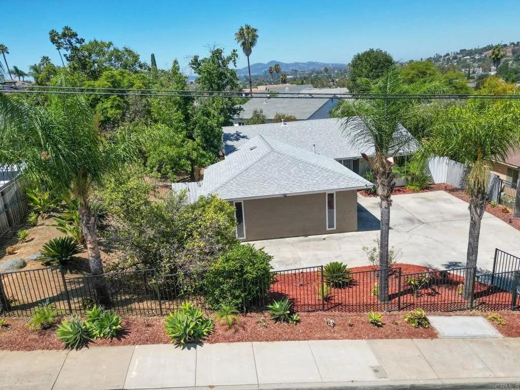 Photo of 1161 N Rose St, Escondido, CA 92027 (MLS # NDP2607159)