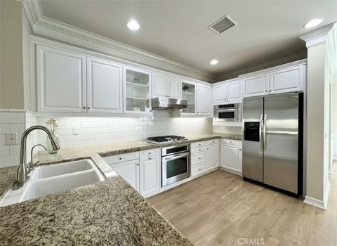 Tiny photo for 1800 Oak Street #200, Torrance, CA 90501 (MLS # PV25164377)
