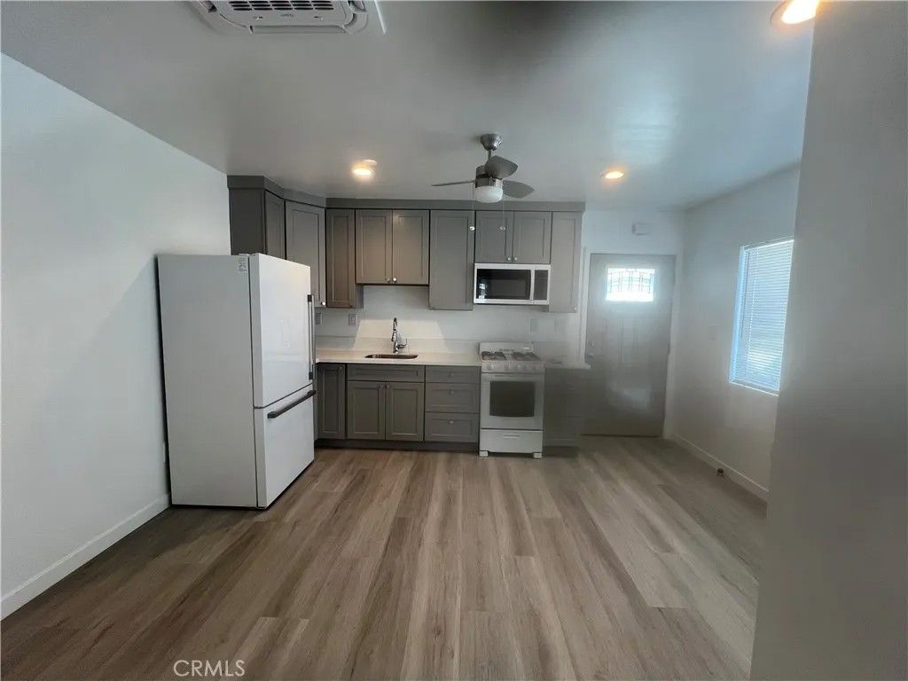 Photo of 2706 Thornton Avenue #B, Burbank, CA 91504 (MLS # BB26063655)
