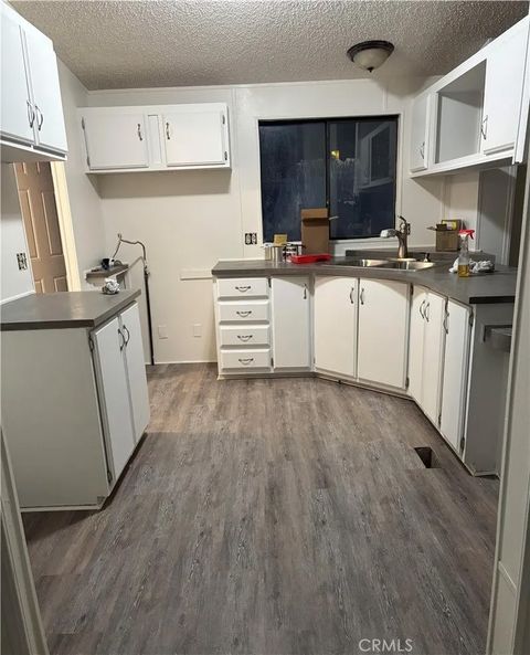 Photo of 2720 Lebec Oaks Rd, Lebec, CA 93243 (MLS # SR26027926)