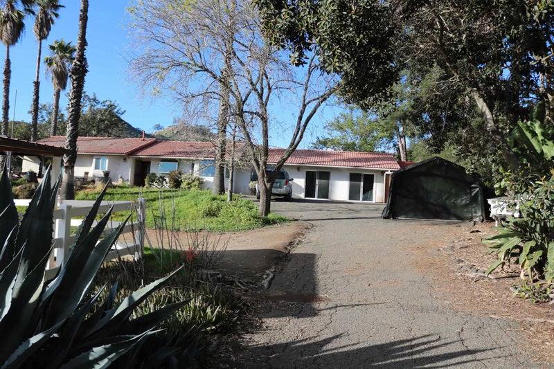 38083 De Luz Rd
