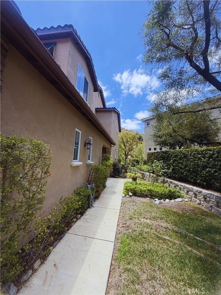 23803 La Posta Court