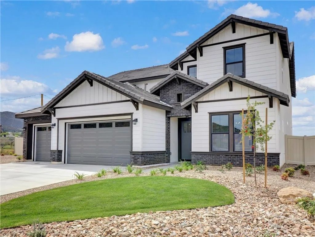 Photo of 35872 Wildwood Crest Drive, Yucaipa, CA 92399 (MLS # IV25267706)