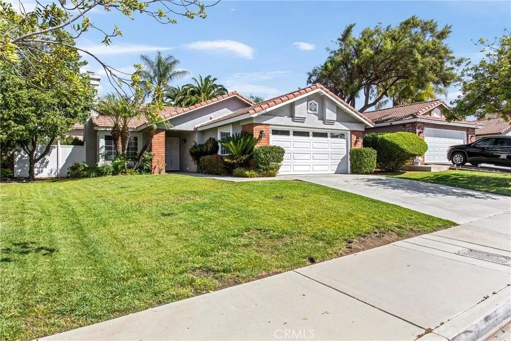 Photo of 19934 Windwood Cir, Riverside, CA 92508 (MLS # IV26067827)