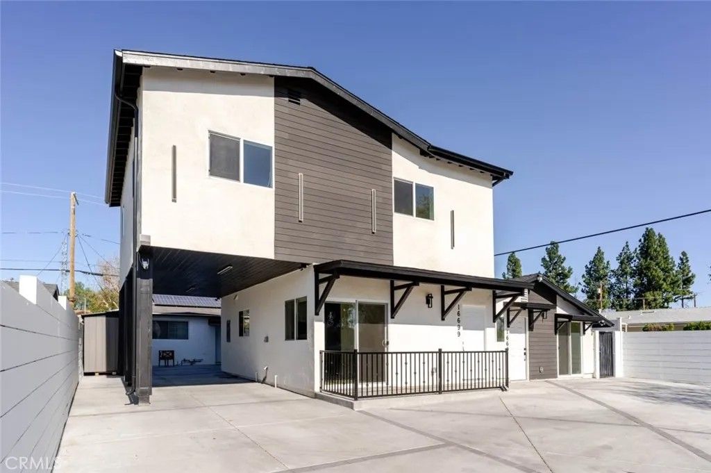 Photo of 16699 Mckeever Street, Granada Hills, CA 91344 (MLS # SR26024849)