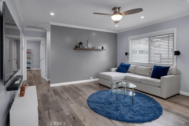440 E Desford