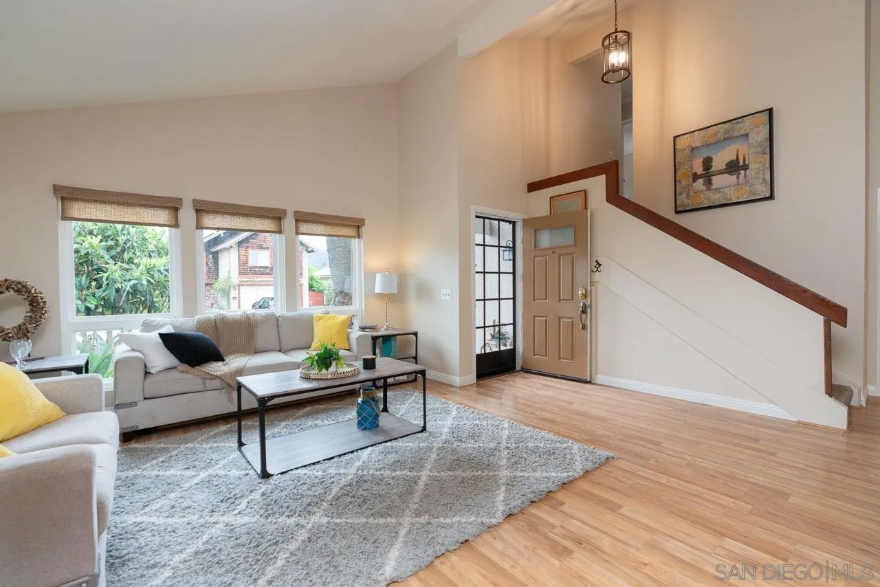 9563 Vista Secunda
