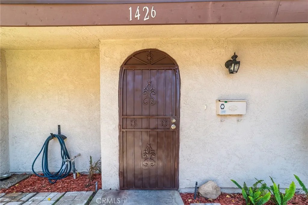 1426 Fredericks