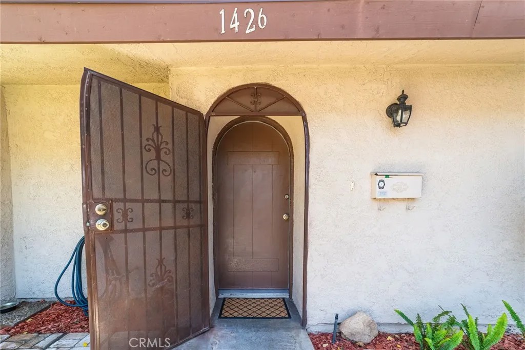 1426 Fredericks
