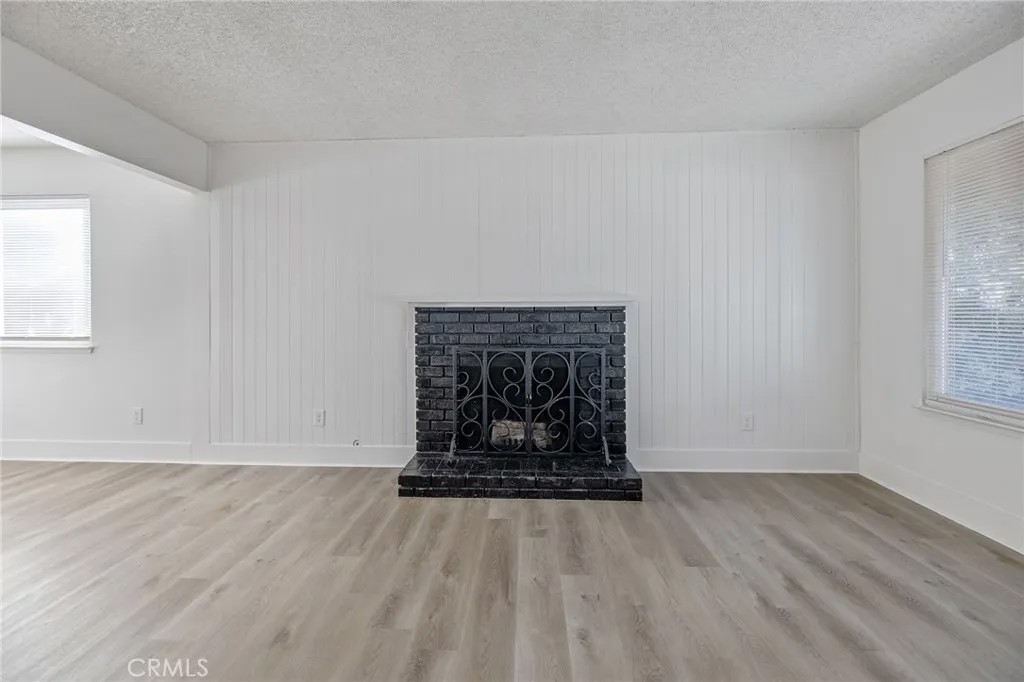 534 W Swift Avenue