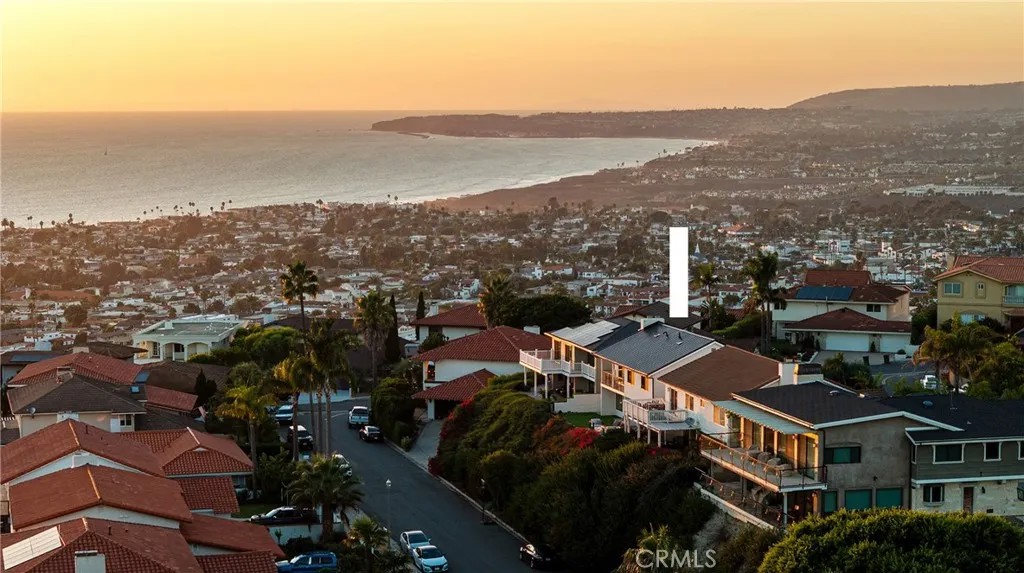 1205 Via Catalina