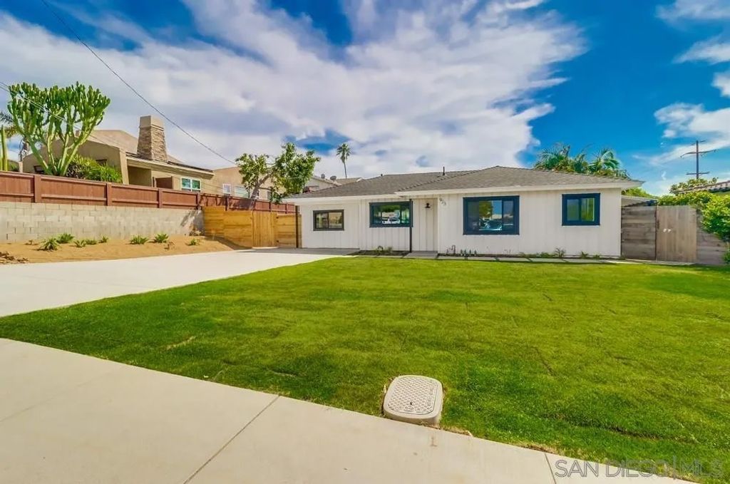 Photo of 923 Melba Rd, Encinitas, CA 92024 (MLS # 250044803)