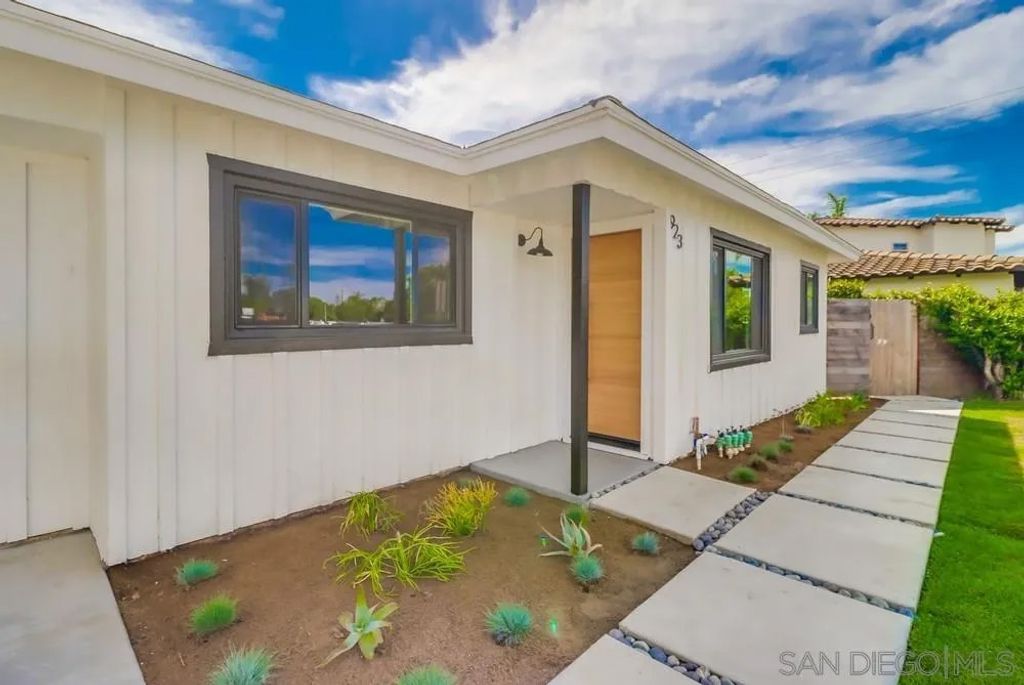 Photo of 923 Melba Rd, Encinitas, CA 92024 (MLS # 250044803)