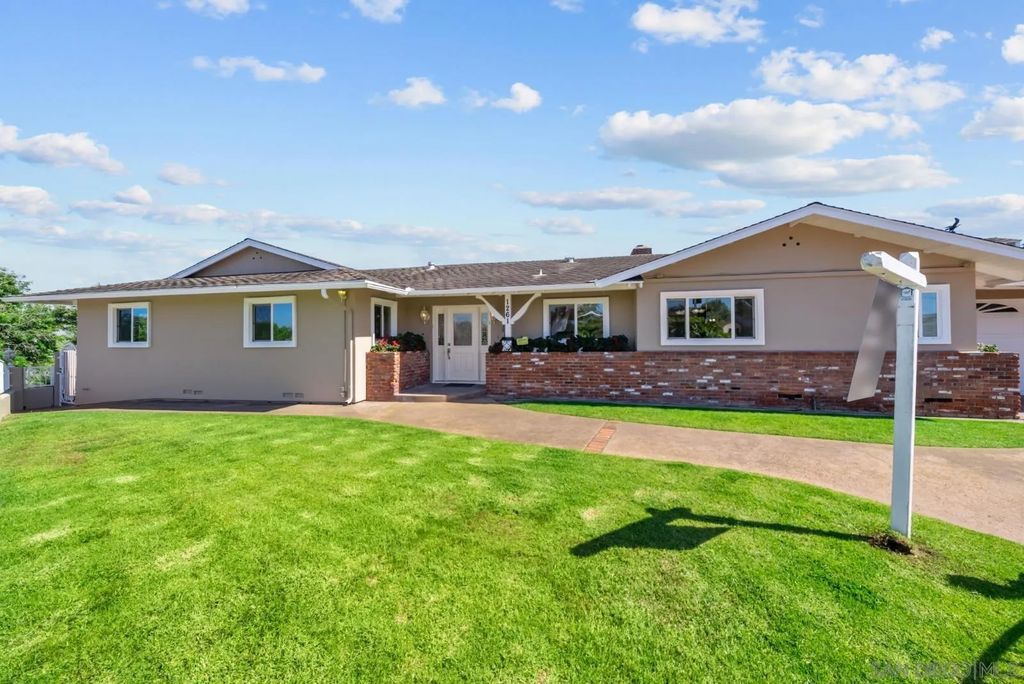 Photo of 1261 Catalina Blvd, San Diego, CA 92107 (MLS # 260009996)