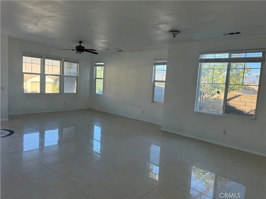 Photo of 1147 Glenwood Court, San Bernardino, CA 92407 (MLS # CV26014733)