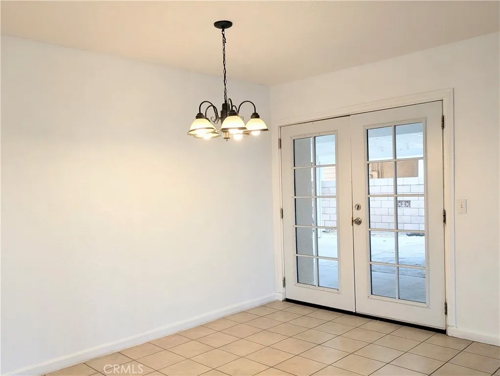 357 W WOODCREST ST.