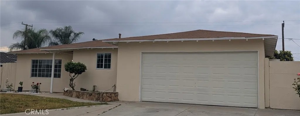 357 W WOODCREST ST.