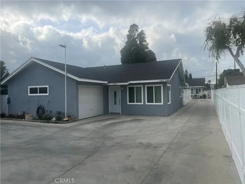 15057 Paddock