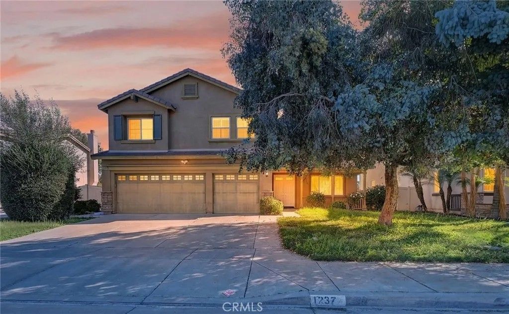 Photo of 1237 Huckleberry Ln, San Jacinto, CA 92582 (MLS # SW26024979)