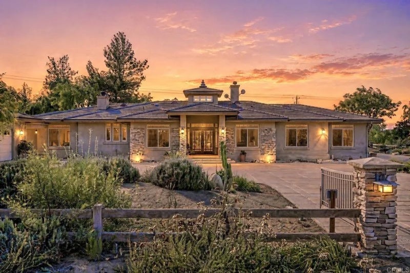 25438 Rancho Barona Road