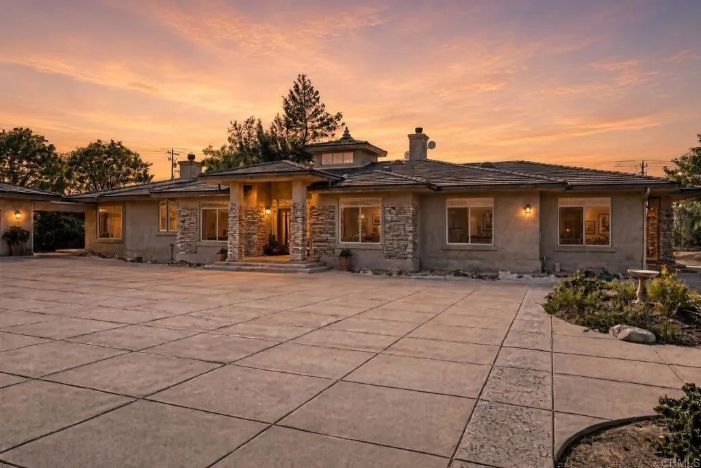 25438 Rancho Barona Road