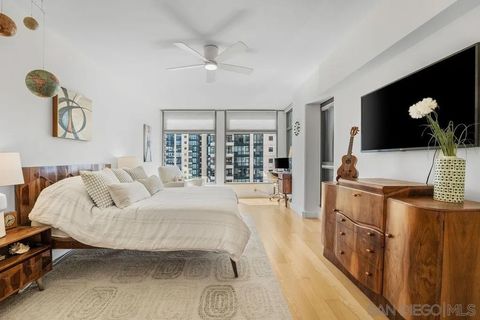 Tiny photo for 645 Front St #1215, San Diego, CA 92101 (MLS # 250039811)