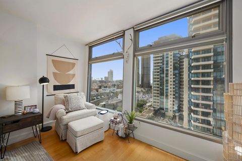 Tiny photo for 645 Front St #1215, San Diego, CA 92101 (MLS # 250039811)
