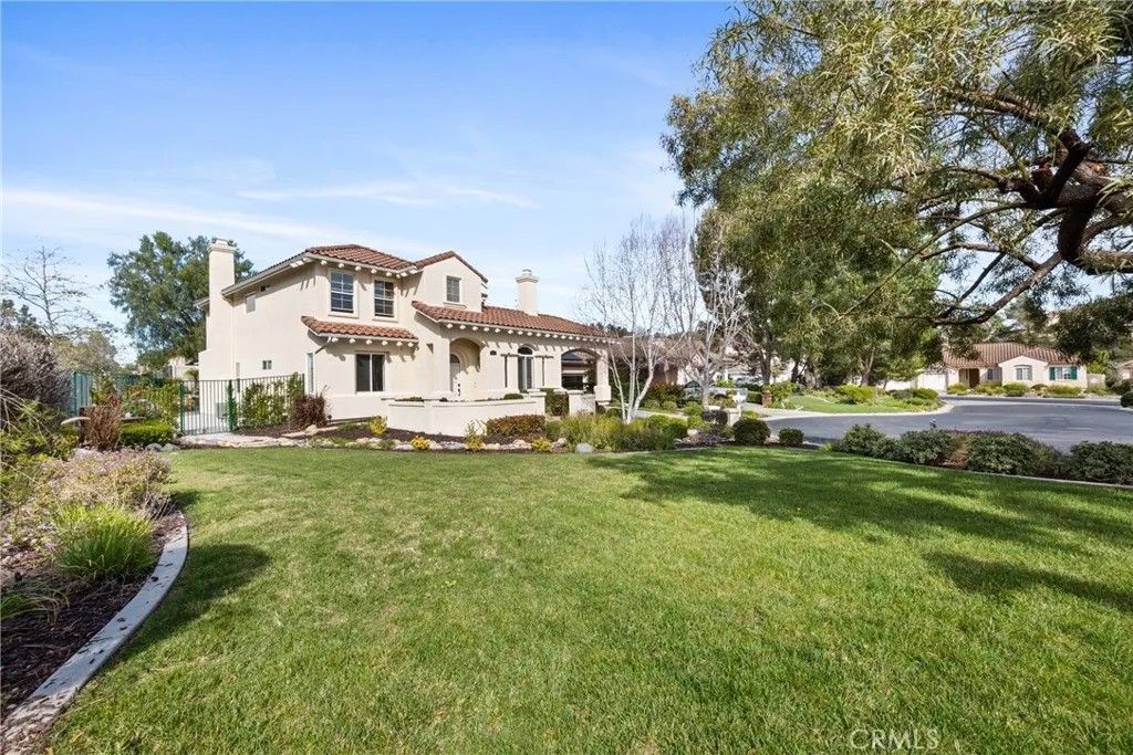 Photo of 710 Greyfield Court, Fallbrook, CA 92028 (MLS # SW26046175)