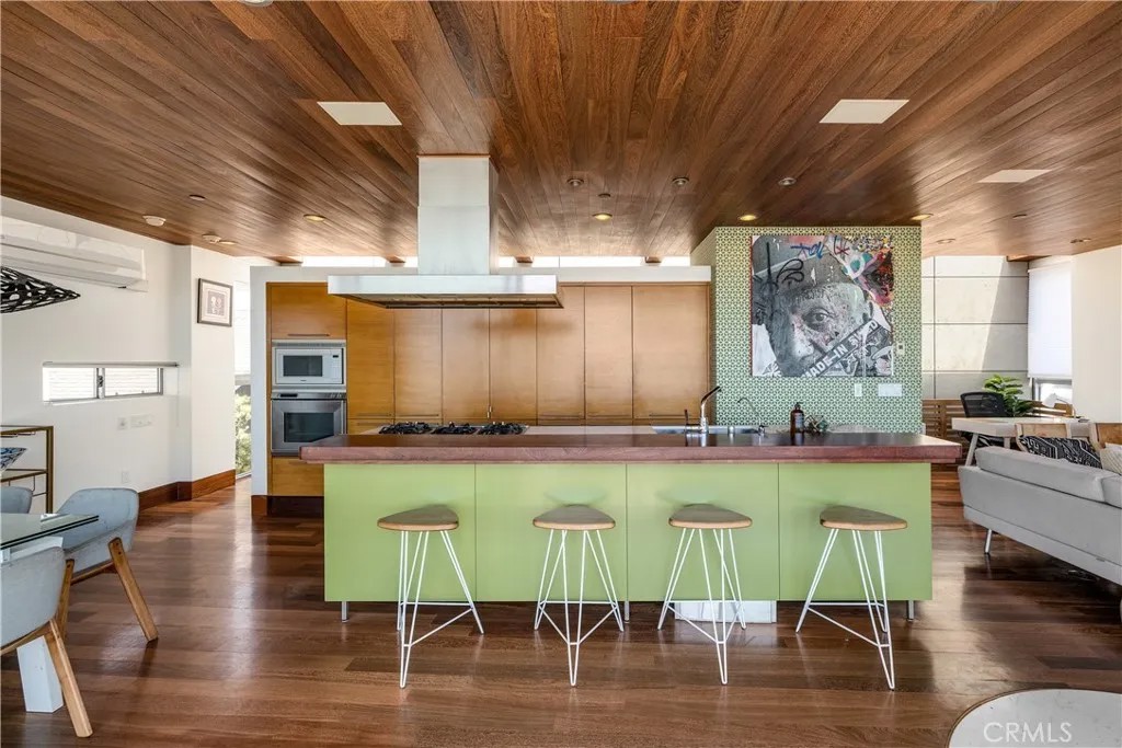 217 9th Street
