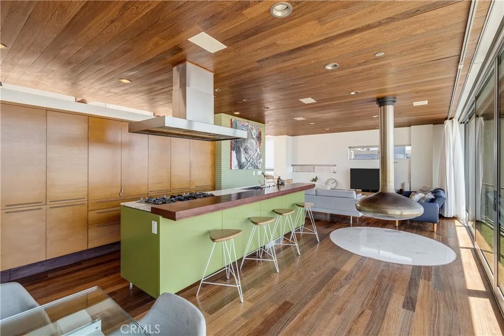 217 9th Street