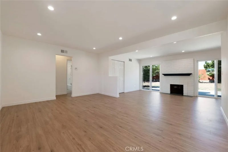 9943 Fullbright Avenue