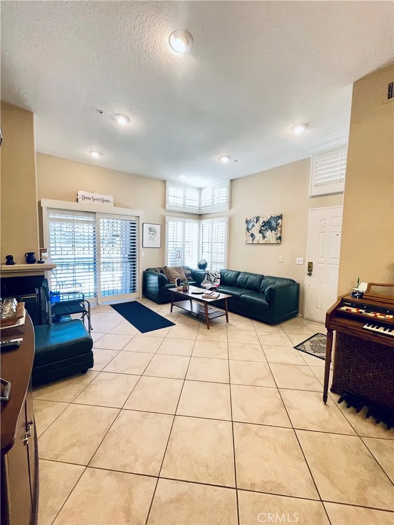 2601 S Broadmoor Drive 11