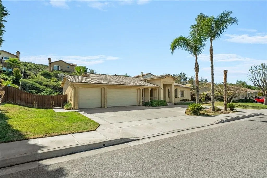 Photo of 1332 Park AVE, San Jacinto, CA 92583 (MLS # CV26233273)