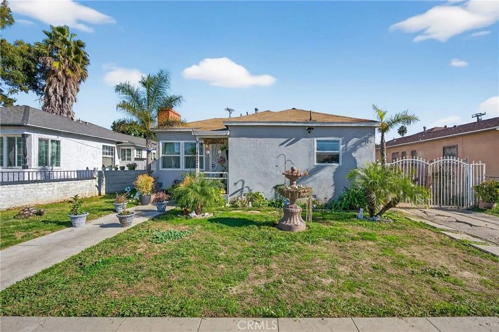 Photo of 14822 S Butler Ave, Compton, CA 90221 (MLS # OC25278153)