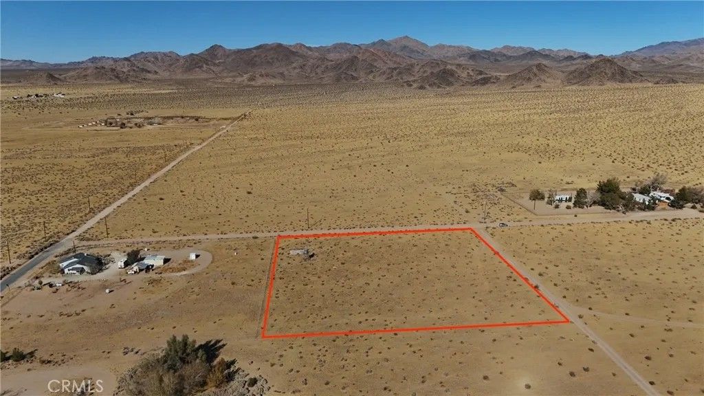 Photo of 713 Waalew, Lucerne Valley, CA 92356 (MLS # HD26000288)