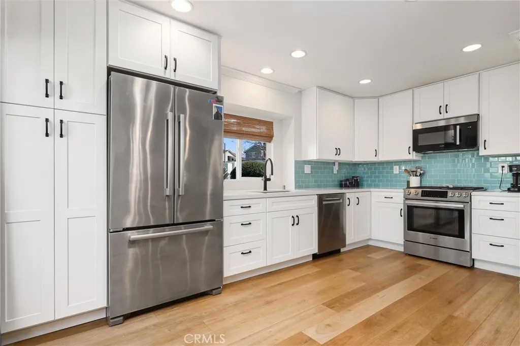 25607 Paseo La Vista 84