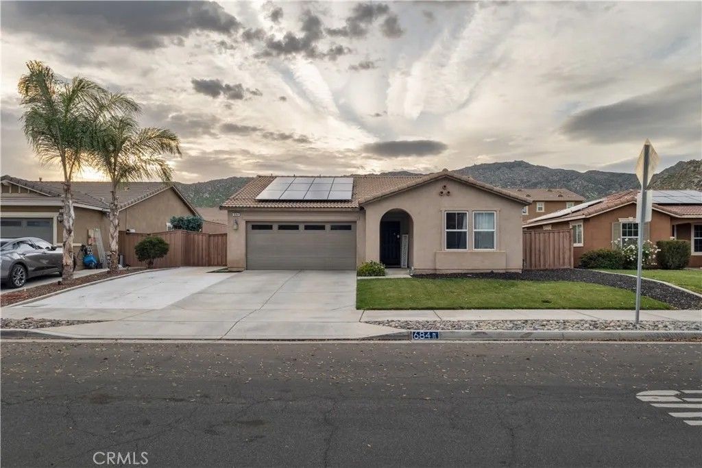 Photo of 684 Julian Ave, San Jacinto, CA 92582 (MLS # CV26030025)