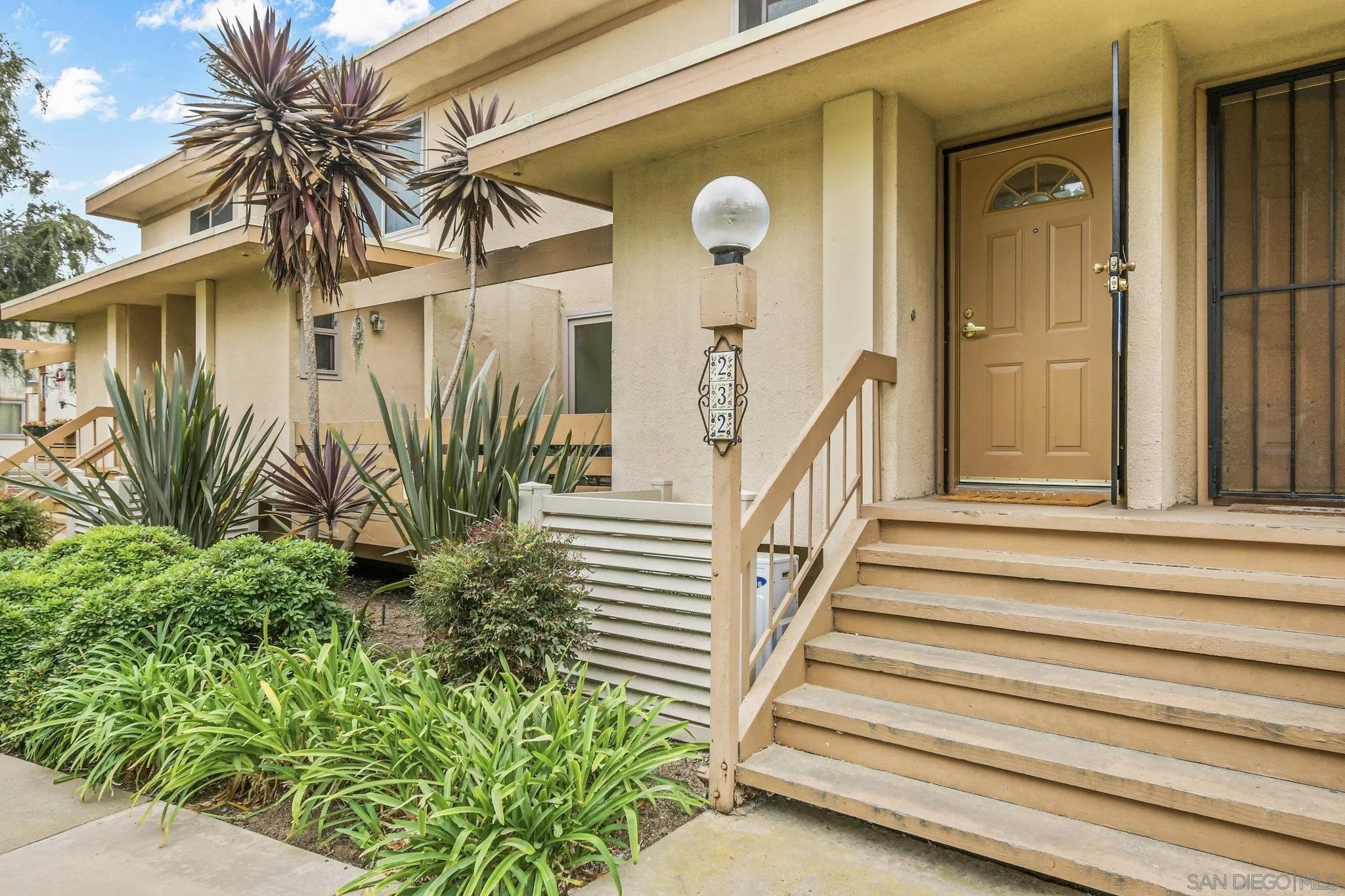2658 Worden St 232