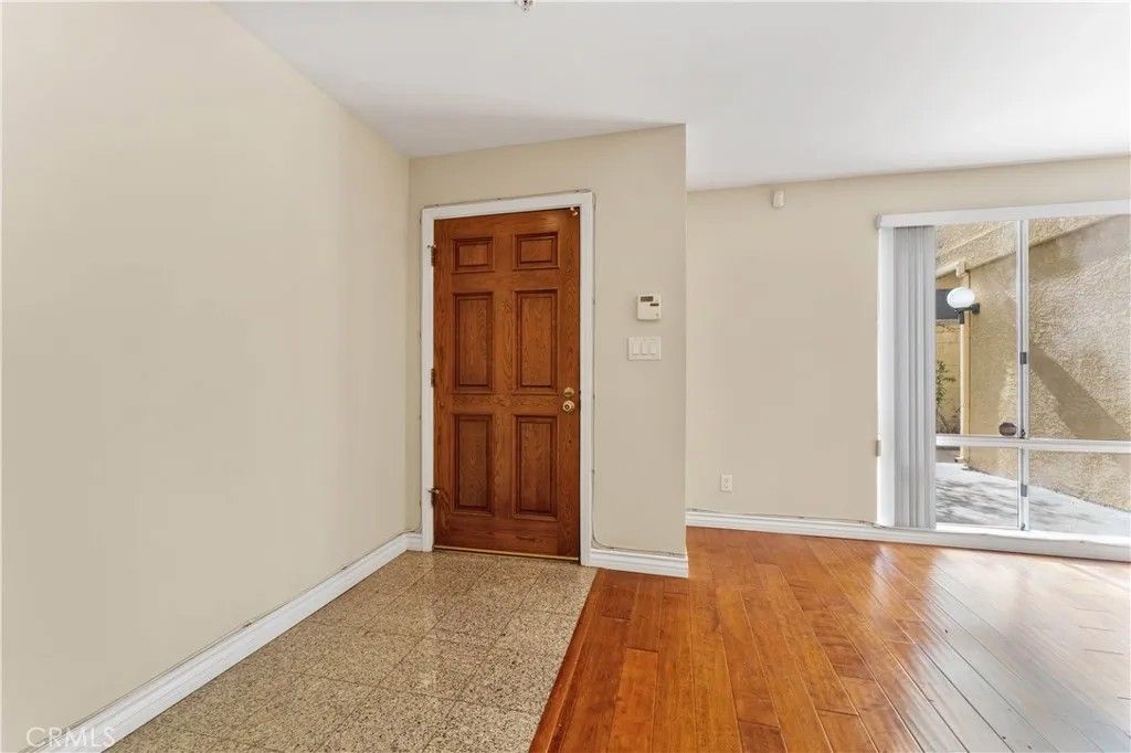 Photo of 451 S Oakland Avenue #4, Pasadena, CA 91101 (MLS # PF26019801)