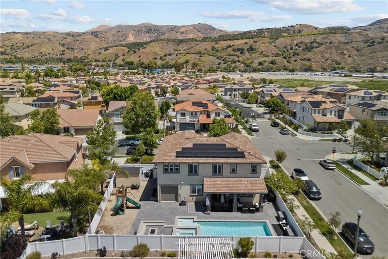 232 River Str