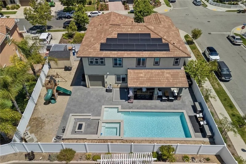 232 River Str